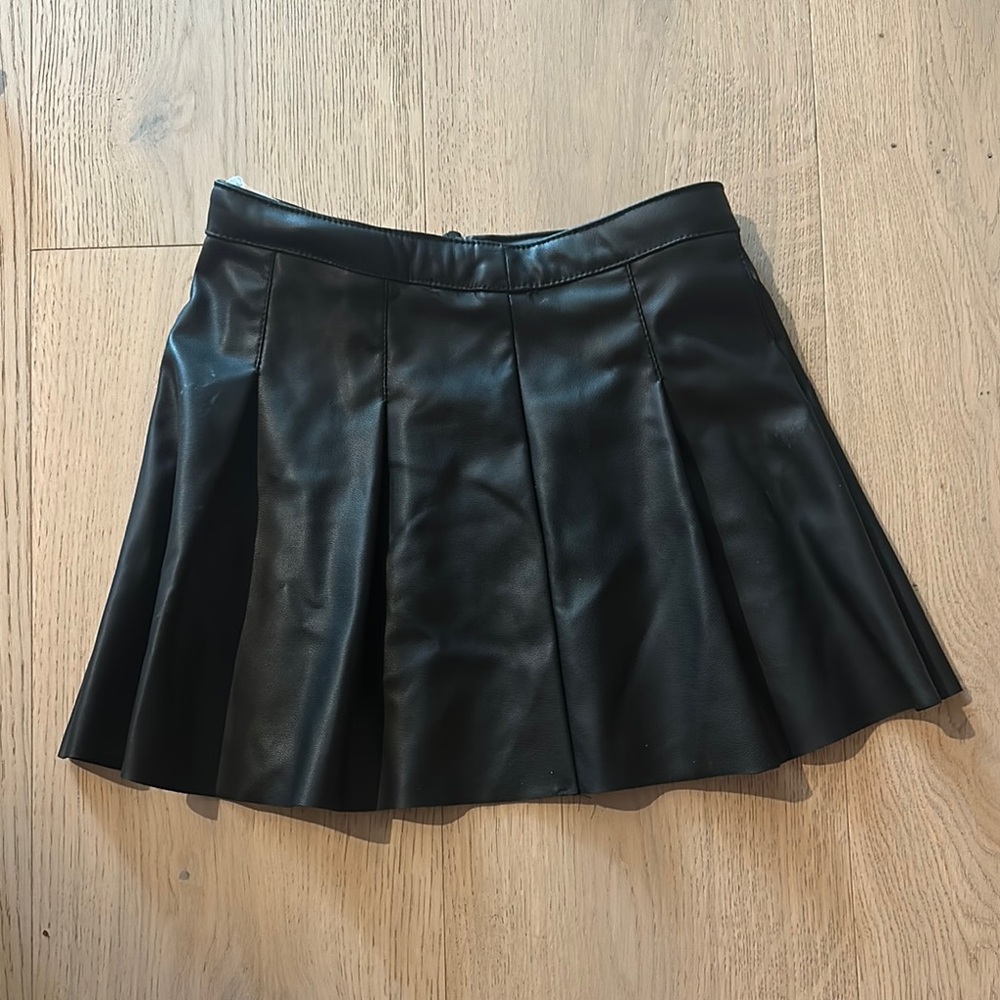 Zara Black Pleated Skirt